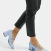 BERSHKA Mary Jane Block HeelDecolletéLight Blue Donna Scarpe Con Tacco BEJ11B02L-K11 -Birkenstock Italia ca39b2abe9ef42b5bc8299e14809d2ae